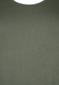 Thumbnail Image 6