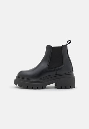 Tamaris Platform ankle boots - black