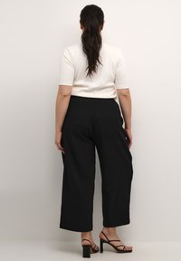 Kaffe Curve KCHERMINA  - Stoffhose - black deep