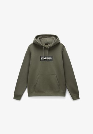 Olijfgroene hoodie van zachte stof, met een voorste kangaroo zak en een zwart logo merkteken op de borst. Verstelbare trekkoordcapuchon.