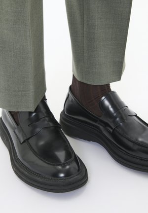 Slipper - black