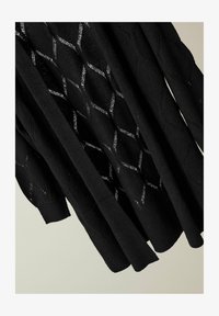 Unausgewählt, black