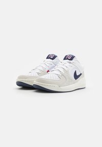 Jordan JORDAN STADIUM 90  - Joggesko - white/midnight navy/varsity red/sail