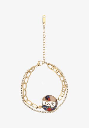 Kultainen kaksoisrannekoru, jossa on värikäs emaljariipus Pac-Manin muotoisena, ja sen sisällä lukee "LOVE".