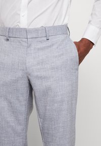 Isaac Dewhirst THE WEDDING SUIT SET - Fato - blue melange