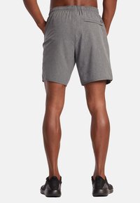 RVCA SPORT YOGGER 17- PERFORMANCE - Short de sport - cch