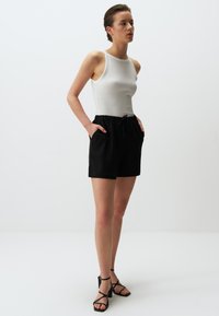 Jimmy Key WITH TIE WAIST - Pantaloni sportivi - black