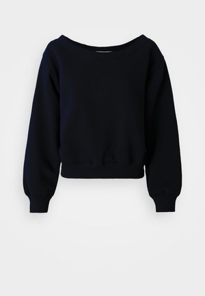 Sweatshirt noir à manches longues et crop avec des poignets côtelés, une ceinture côtelée et un large décolleté sur fond blanc.