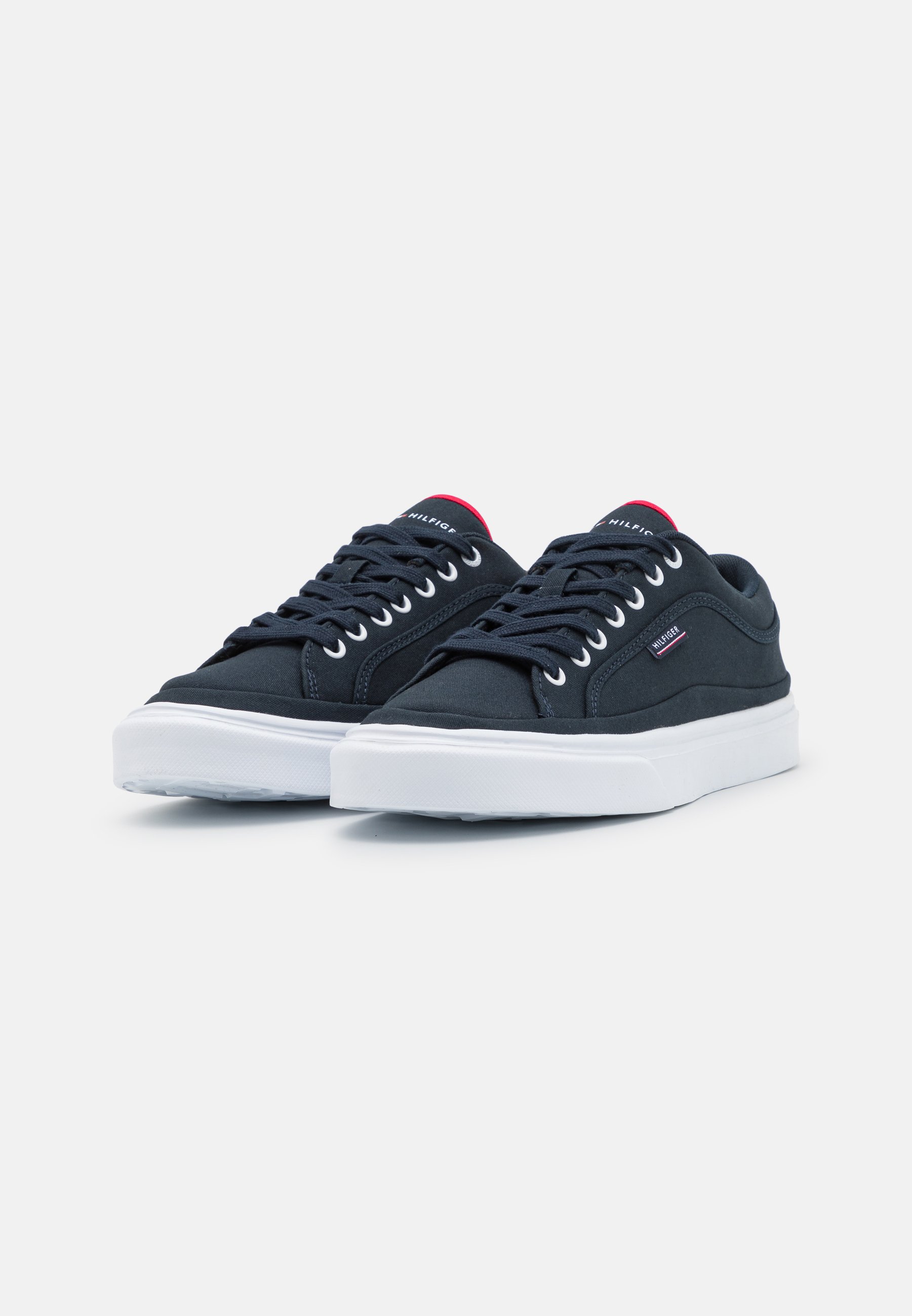 tommy sport sneakers
