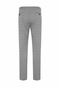 Pantalon de costume à carreaux gris sur mesure, vu de dos avec deux poches passepoilées boutonnées et passants de ceinture à la taille.
