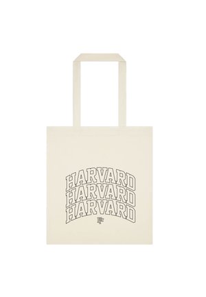 Borsa tote beige con tre contorni sovrapposti della parola "HARVARD" in lettere maiuscole grasse e due piccole lettere "F" sovrapposte sotto.