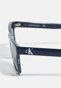 Calvin Klein Jeans Occhiali da sole - blue