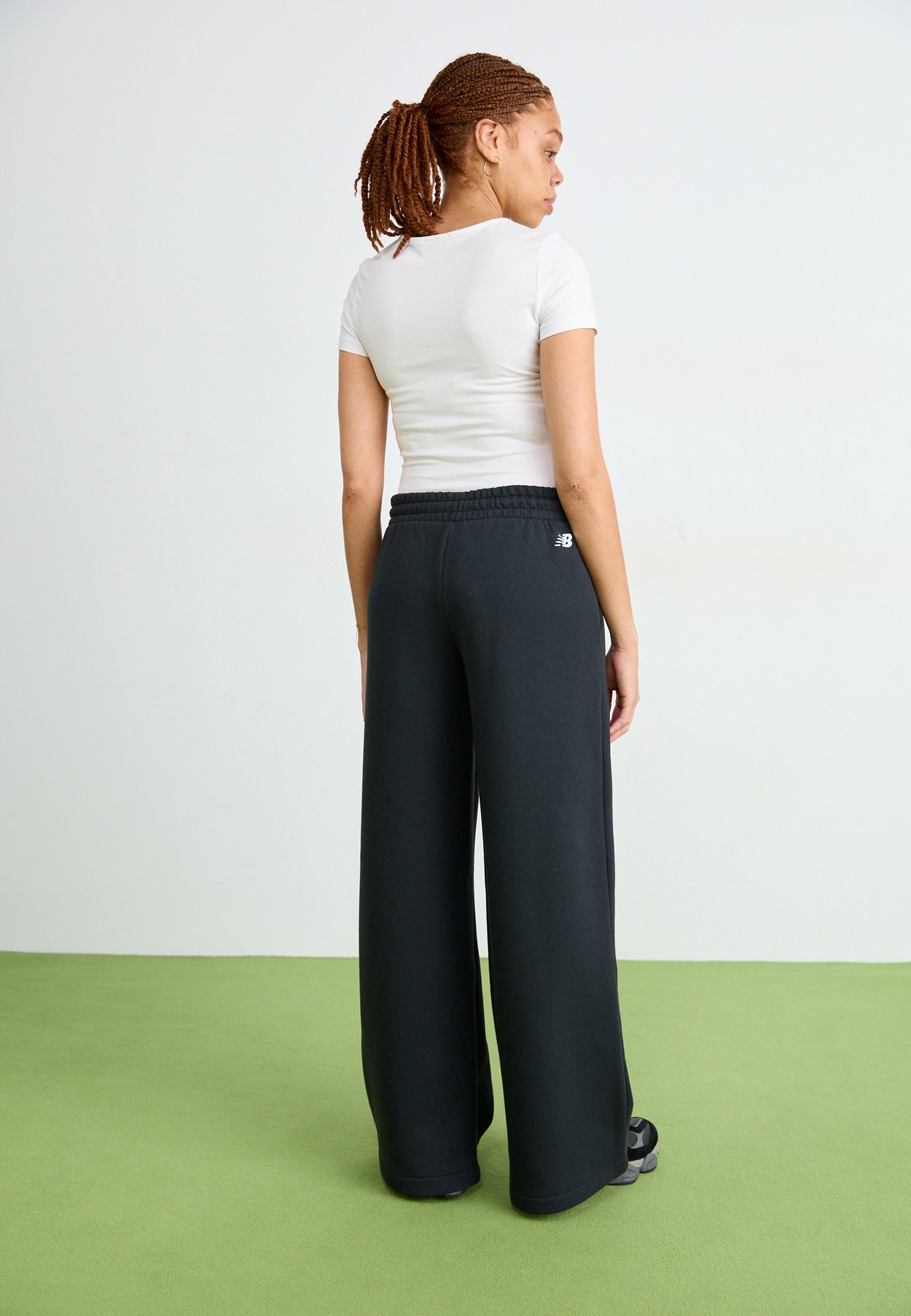 LINEAR HERITAGE WIDE LEG 