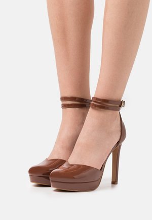 Even&Odd, Escarpins à talons hauts - nude