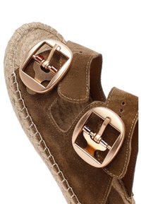 Derimod Sandalias planas - light brown