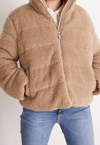 Barbour Zimní bunda - beige