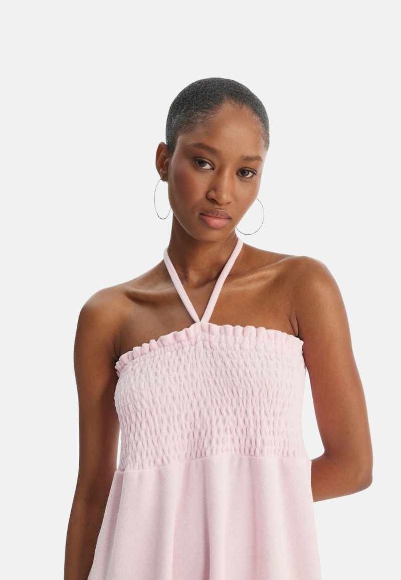 Juicy Couture HERITAGE SMOCKED HALTER DRESS - Cocktailjurk - cherry blossom/roze - Zalando.nl Juicy Couture HERITAGE SMOCKED HALTER DRESS - Cocktailjurk - cherry blossom/roze - Zalando.nl
