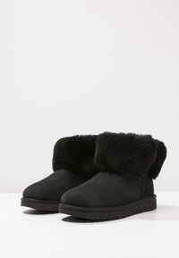 UGG Stivaletti - black