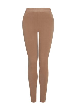 Leggings marroni con una texture liscia, vita alta e design aderente. Nessun motivo visibile o dettagli in metallo, forma semplice e snella.