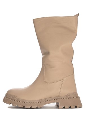 Kozaki na platformie