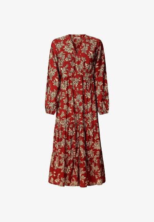 Dlouhé červené šaty s květinovým vzorem v krémové barvě, s výstřihem do V, dlouhými rukávy, nařaseným pasem a sukni ve vrstvách.