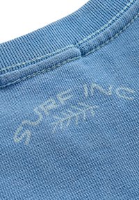 Surf Inc. Mellow Angry Sun jasnoniebieski melanż