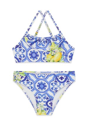 Dwuczęściowy kostium kąpielowy z niebiesko-białym wzorem płytek, zdobiony żółtymi cytrynami i zielonymi liśćmi na materiale.