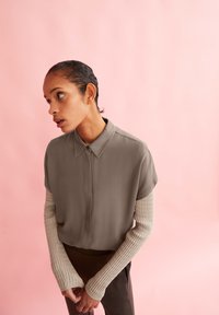 ARMEDANGELS LARISAANA - Hemdbluse - muddy water