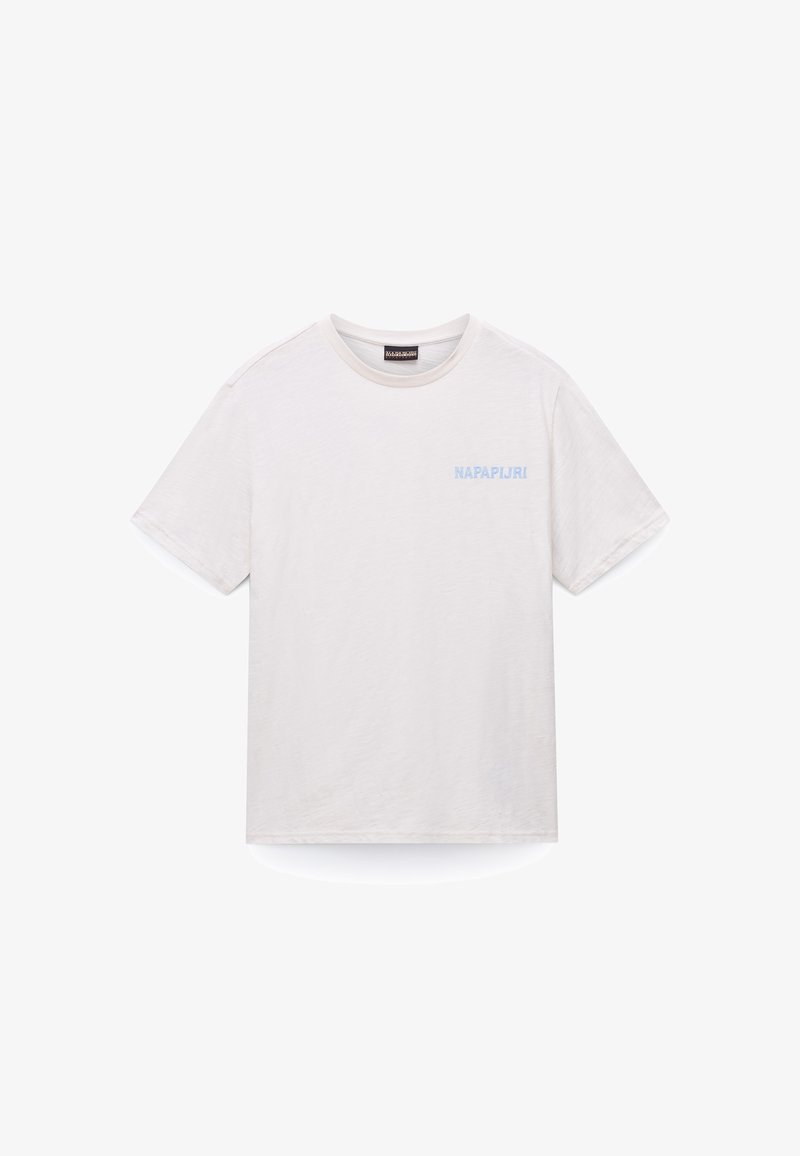 Fehér rövid ujjú póló puha anyagból. A bal mellkason finom világoskék "NAPAPIJRI" logó található.