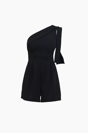 Svart en-skulder romper med en tettsittende overdel, plisserte shorts og en knytedetalj på skulderen laget av et mykt, elastisk materiale.