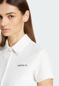 adidas Originals TOWEL UP - Nööpidega pluus - cloud white