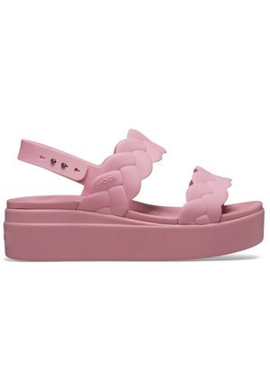 Roze plateau sandalen met een gevlochten bandontwerp, gemaakt van flexibel materiaal. Voorzien van een verstelbare hielband en een textuurzool.