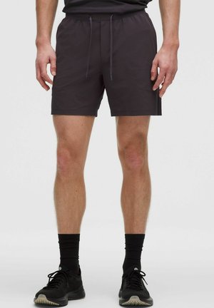 LICENSE TO TRAIN 7 LL - Sportiniai šortai - atmospheric purple