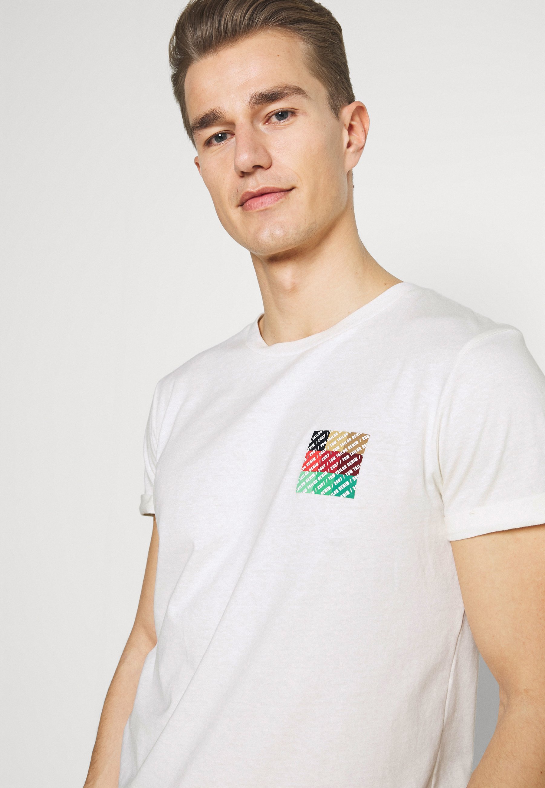 Men Print T-shirt Men Print T-shirt