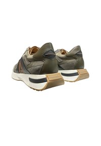 ALEXANDER SMITH Sneaker low - verde
