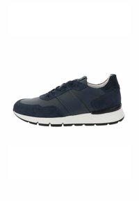Zapatillas de deporte azul marino, hechas de cuero y ante, con suela blanca, diseño de cordones y franjas laterales contrastantes para un detalle adicional.