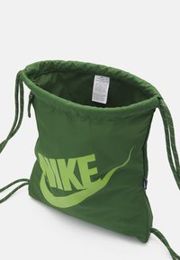 Nike Sportswear HERITAGE DRAWSTRING UNISEX - Mochila - treeline/vivid green