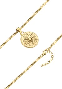 Guldhalsband med en kompassberlock. Berlocken har graverade kardinalpunkter. Kedjan har ett hummerspänne och justerbara länkar.