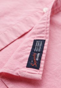 Superdry & Co OXFORD SHORT SLEEVE - Camisa - bright pink
