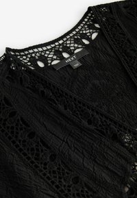 Thumbnail Image 6