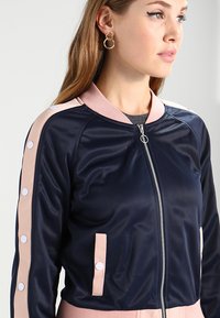 Urban Classics LADIES BUTTON UP TRACK JACKET - Geacă bomber - navy/lightrose/white