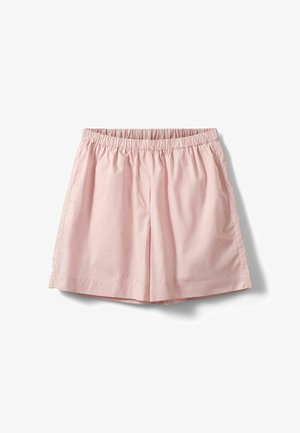 Vaaleanpunaiset joustovyötäröiset shortsit, joissa suora helma ja sivutaskut, esitettynä tasaisena valkoisella taustalla.