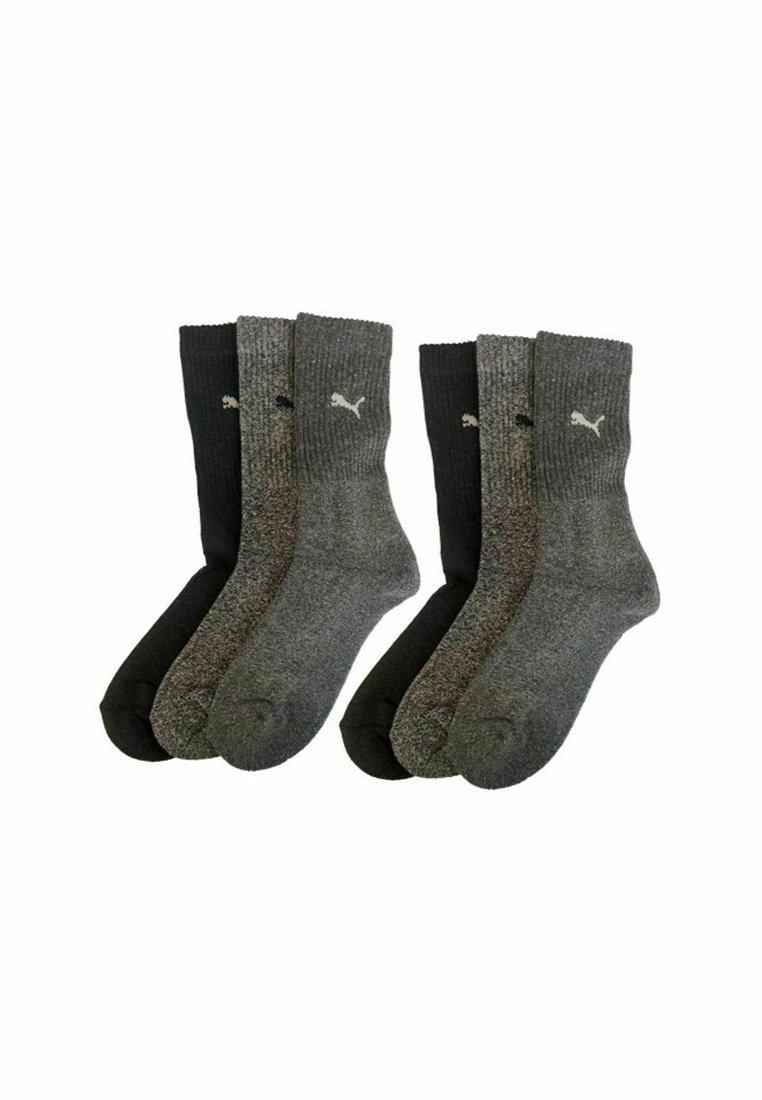 Set aus vier Knöchelsocken in Schwarz und Grautönen. Hergestellt aus einem strukturierten Material, mit dem weißen Puma-Logo an der Seite.
