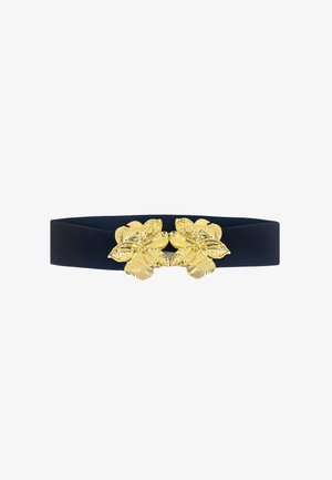 Cintura elastica blu navy con una fibbia floreale dorata texturizzata che presenta due foglie e dettagli intricati, fissata al centro.