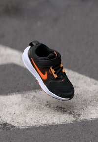 Δεν επιλέχθηκε, black/total orange/marakesh/anthracite