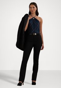 Lauren Ralph Lauren PLAID CHAIN TRIM CHARMEUSE HALTER BLOUSE - Blúzka - blue/black/green