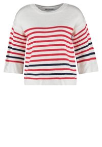 Suéter de punto en blanco con rayas horizontales rojas y marino. Presenta un cuello redondo y mangas de tres cuartos.