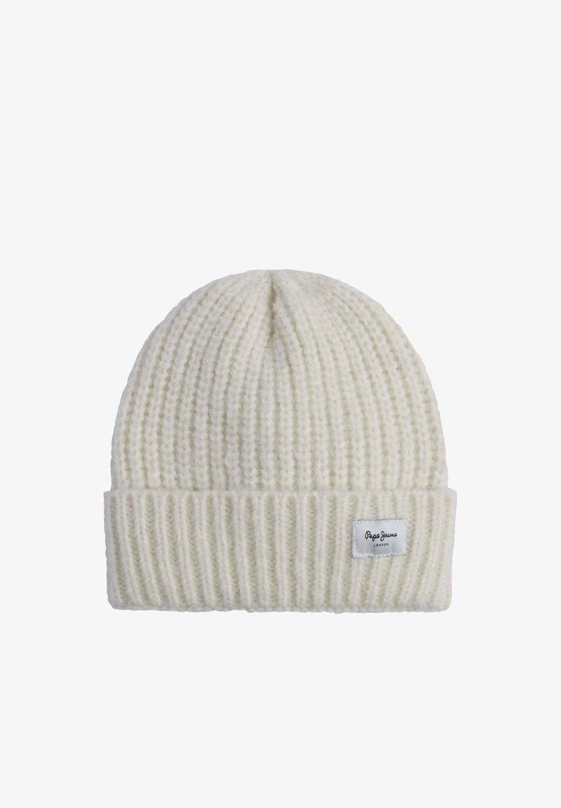 Gorro de punto blanco con textura acanalada, que presenta un puño doblado. Tiene una pequeña etiqueta tejida con "Pepe Jeans" adjunta.