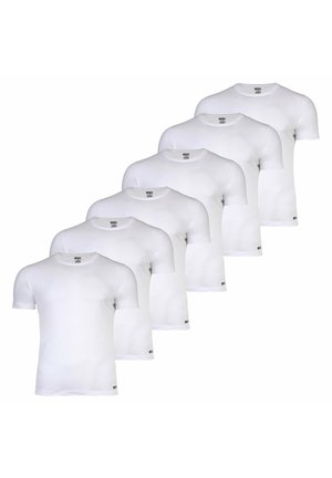 Kuusi valkoista lyhythihaista t-paitaa, jotka on valmistettu puuvillasta, pyöreällä kaula-aukolla ja sileällä pinnalla. Jokaisessa paidassa on pieni logo helman kohdalla.