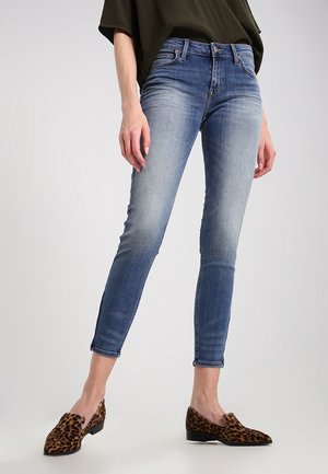 Vaqueros pitillo - blue denim